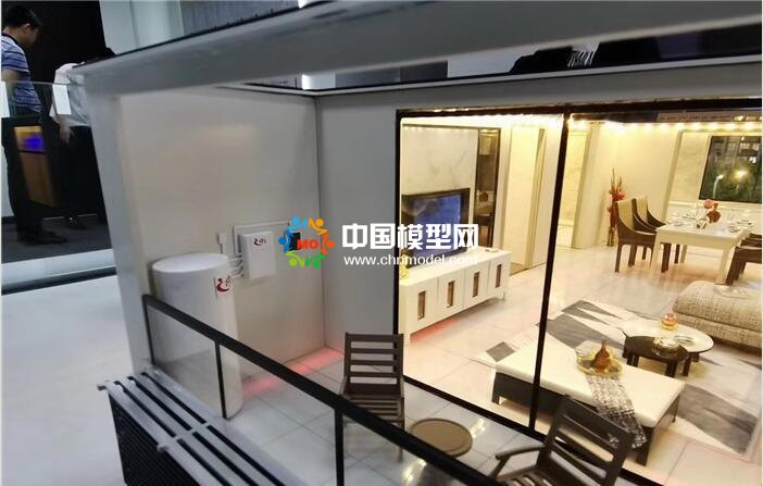 太陽能異聚態熱利用系統沙盤模型