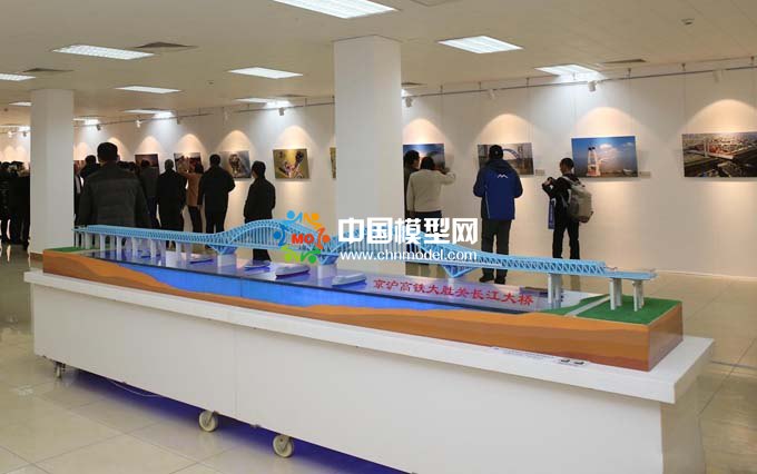 京滬高鐵大勝關長江大橋模型