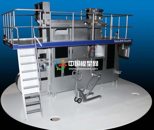 乳制品飲料灌裝設備模型