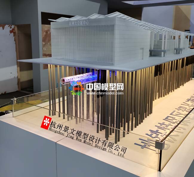 雙線運營地鐵保護區施工技術模型