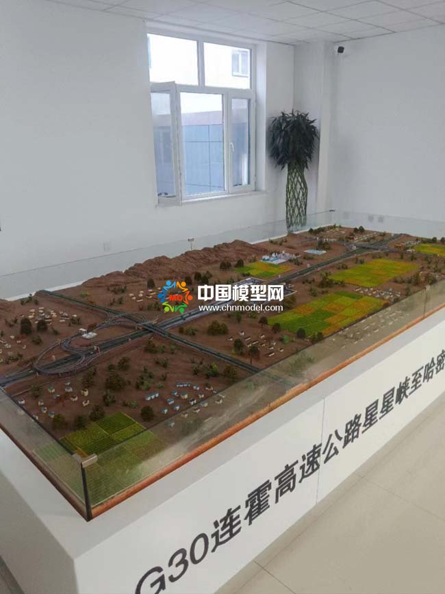 G30連霍高速公路星星峽至哈密段改擴建工程XHGJ-6標段沙盤模型